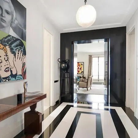 Exceptional Duplex Bathed In Sunshine Apartment *
