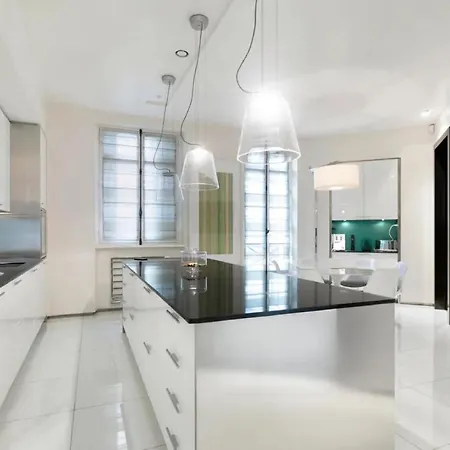 Apartment Exceptional Duplex Bathed In Sunshine