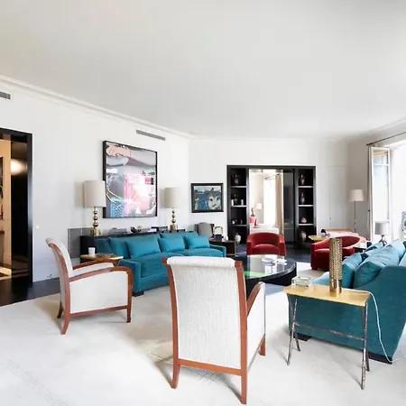Exceptional Duplex Bathed In Sunshine * Paris