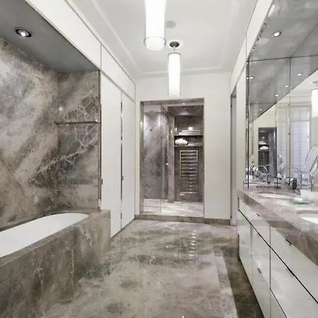 Exceptional Duplex Bathed In Sunshine * Paris